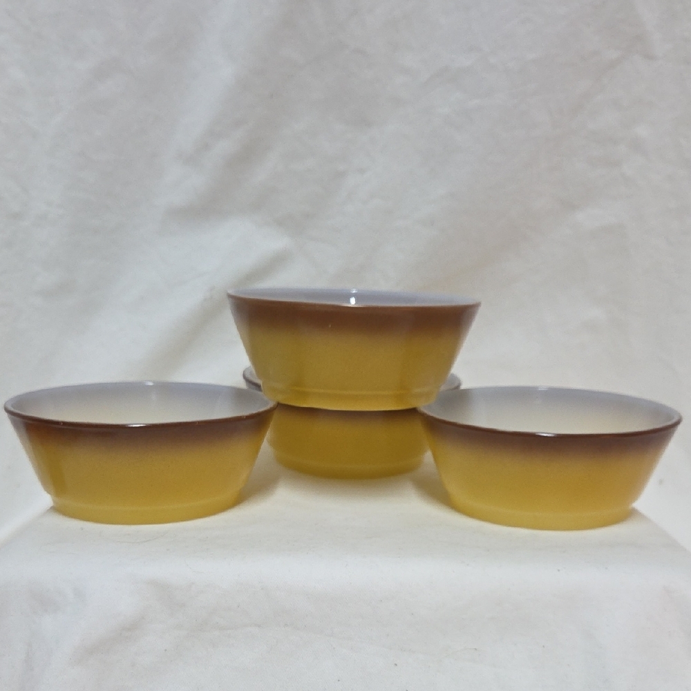 Vintage Anchor Hocking Fire King Bowls, Set Of 4
